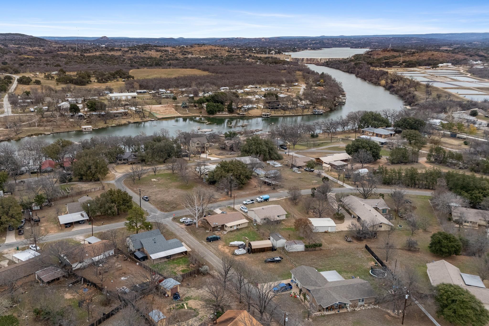 400 N River Oaks Dr, Burnet, TX 78611