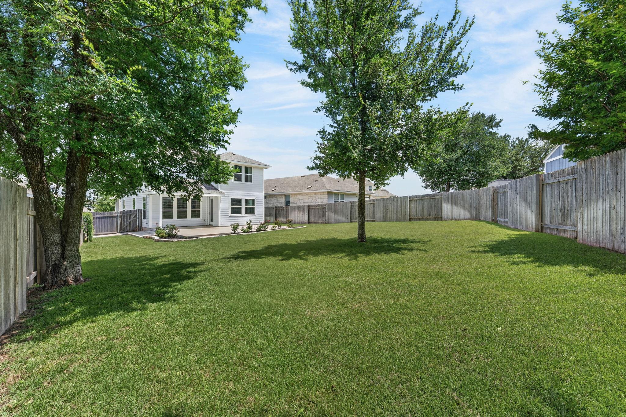 205 Oakstone Dr, Georgetown, TX 78628