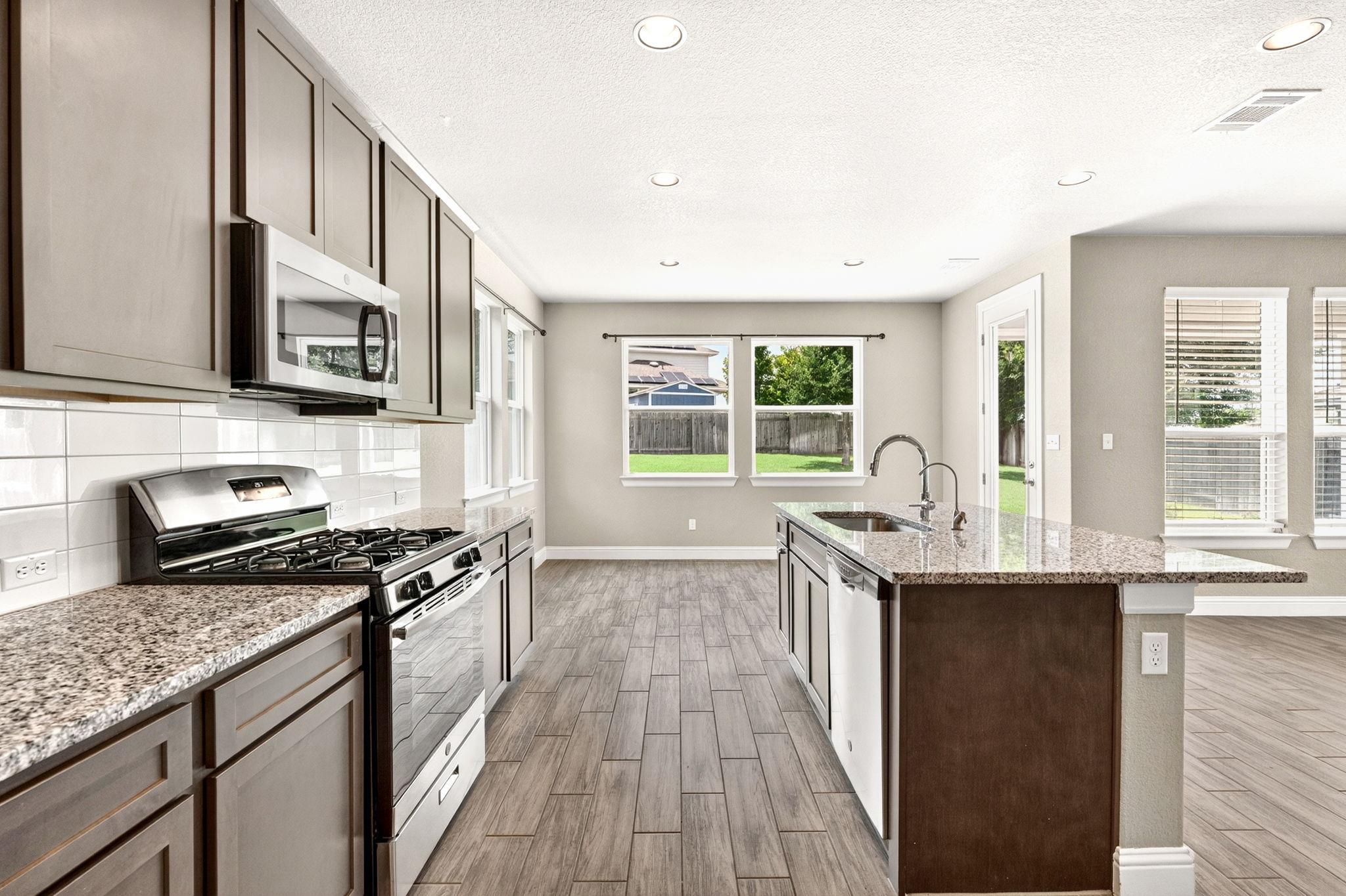 205 Oakstone Dr, Georgetown, TX 78628