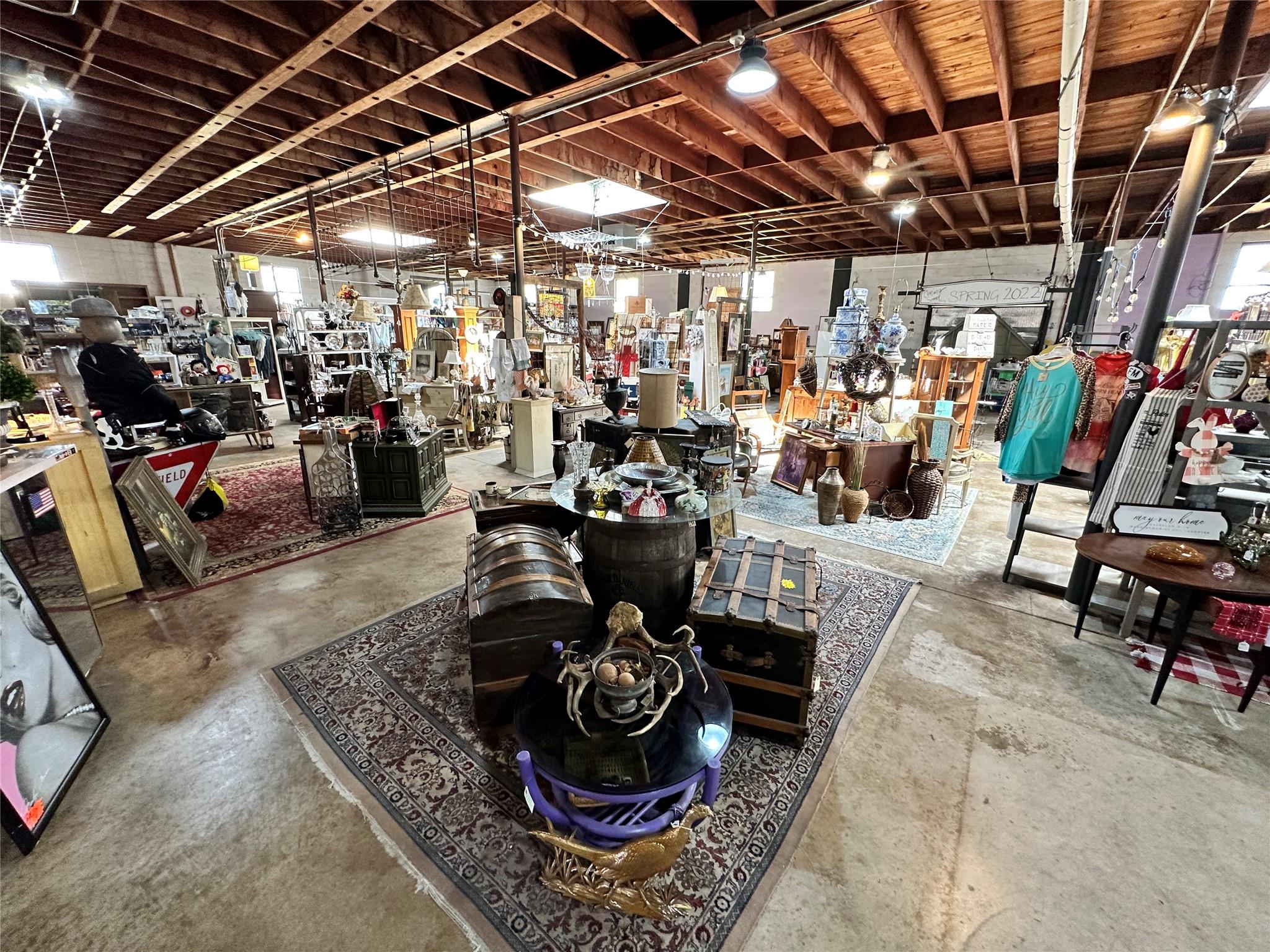101 Story Ave, Florence, TX 76527