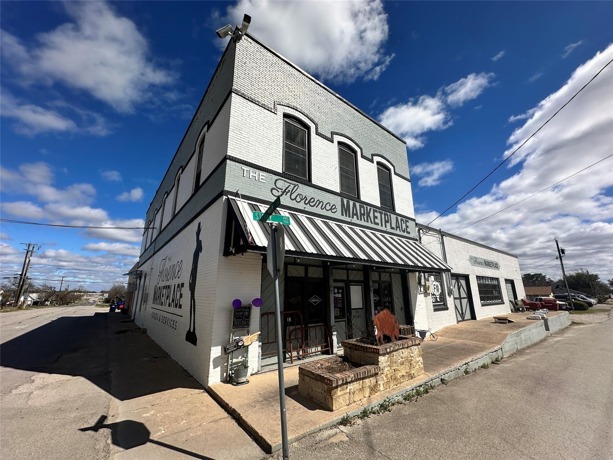 101 Story Ave, Florence, TX 76527
