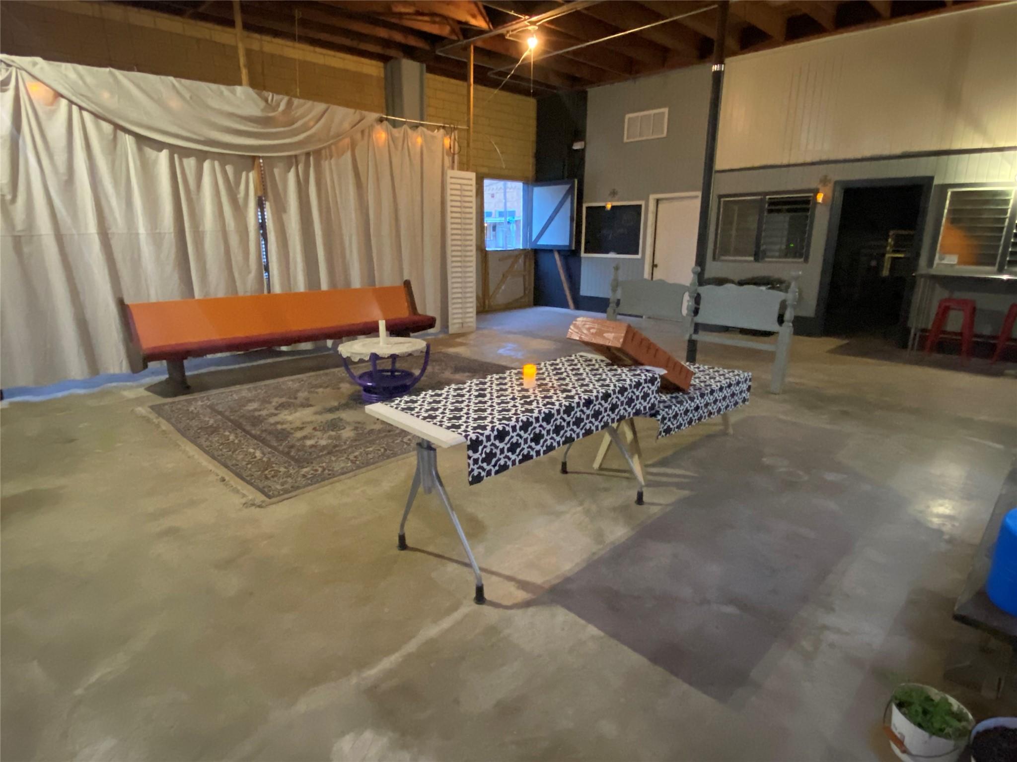 101 Story Ave, Florence, TX 76527