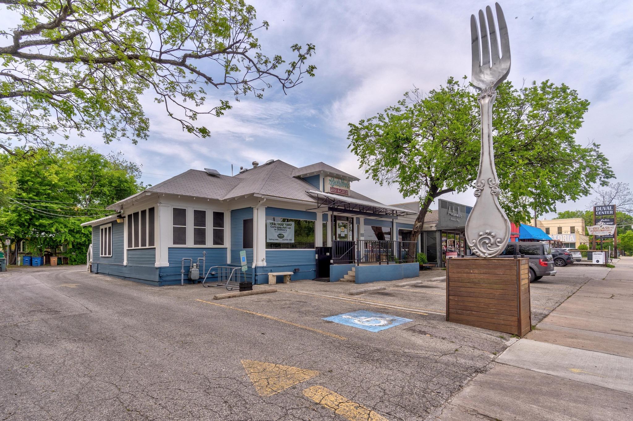611 E 45th St # 19, Austin, TX 78751