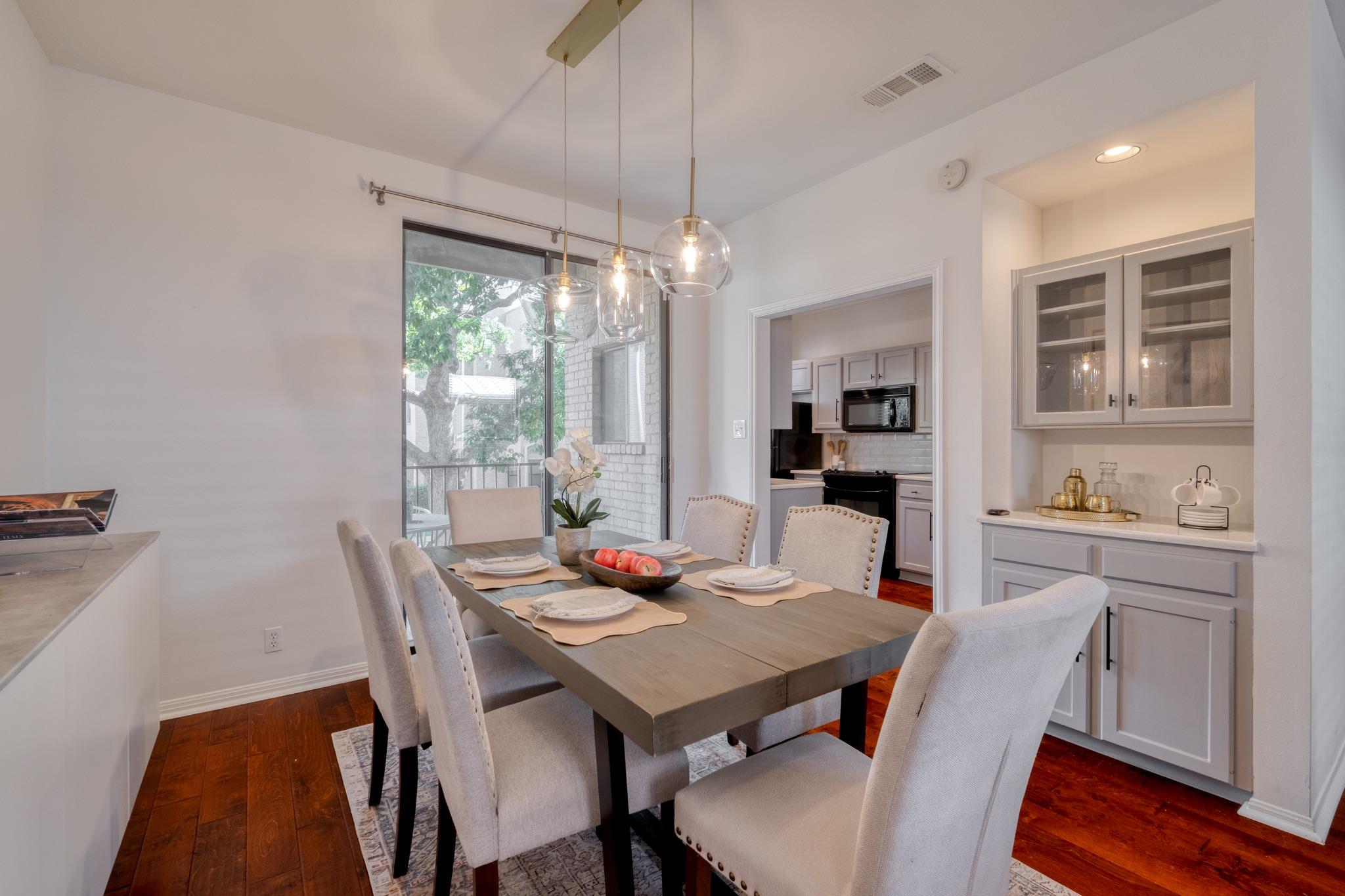 611 E 45th St # 19, Austin, TX 78751