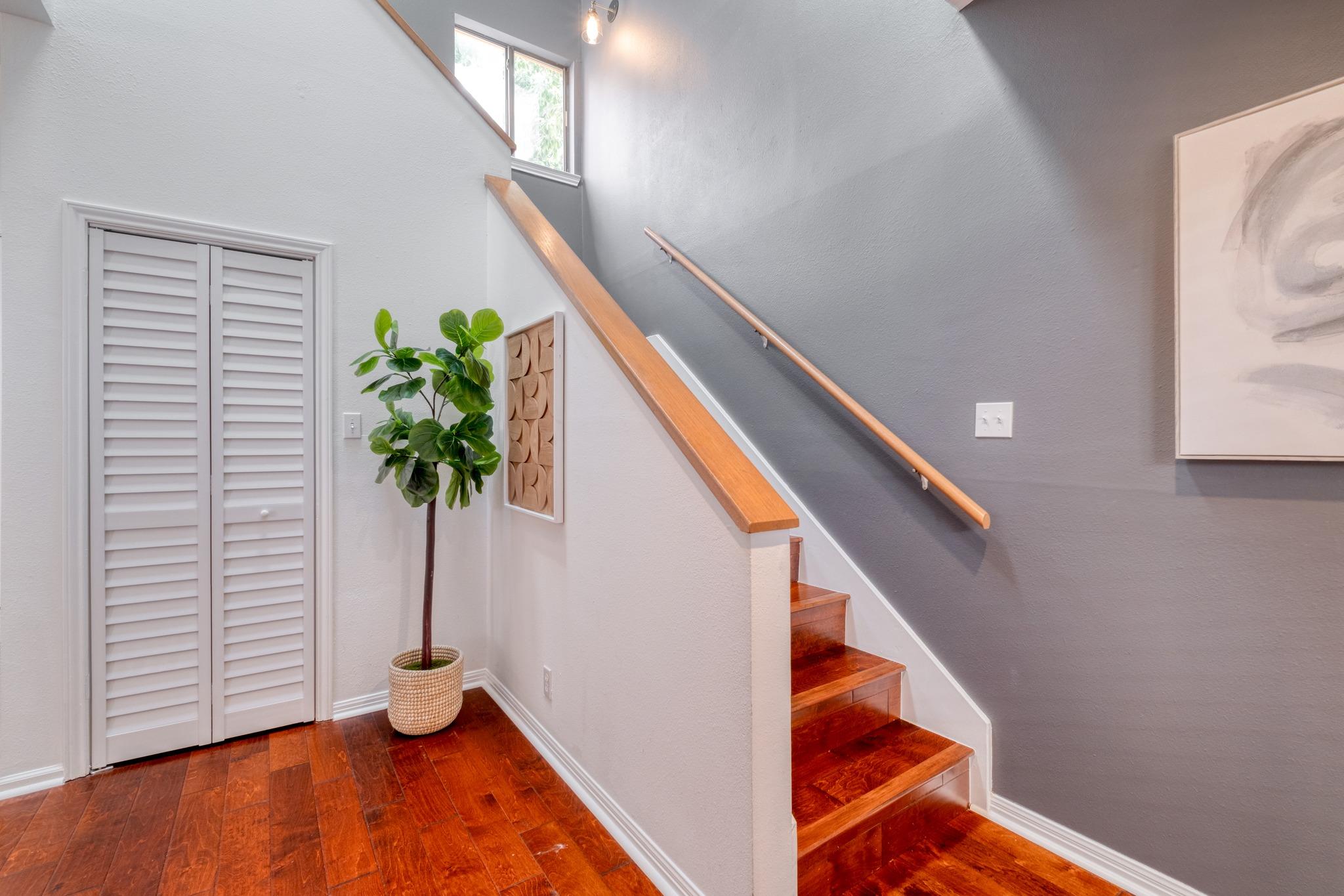 611 E 45th St # 19, Austin, TX 78751