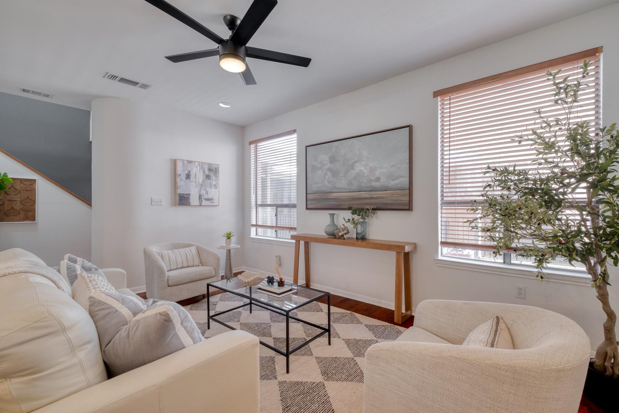611 E 45th St # 19, Austin, TX 78751
