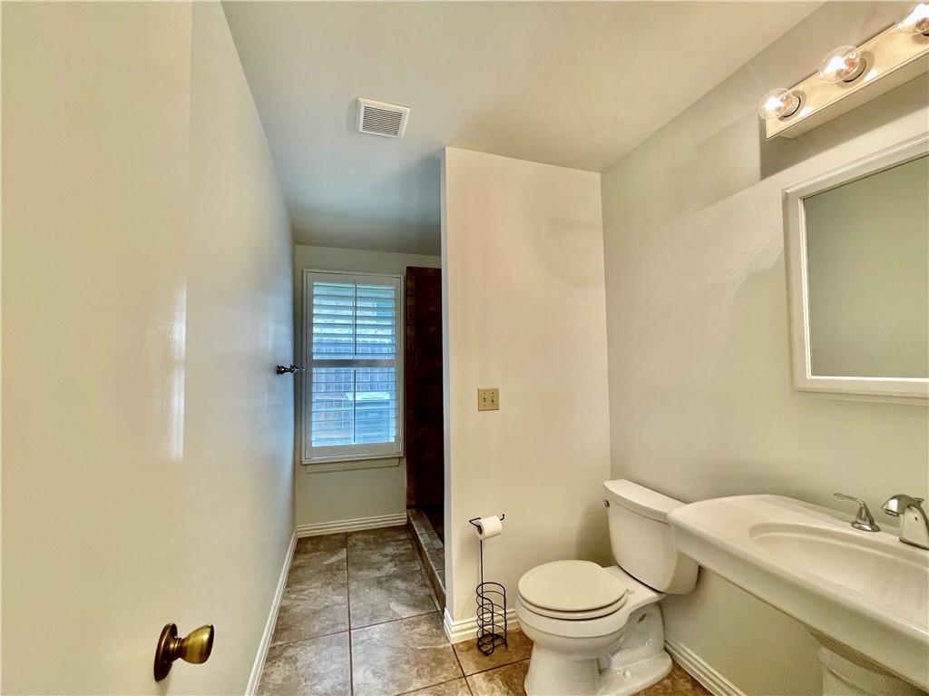 6703 Rustling Oaks Trl, Austin, TX 78759