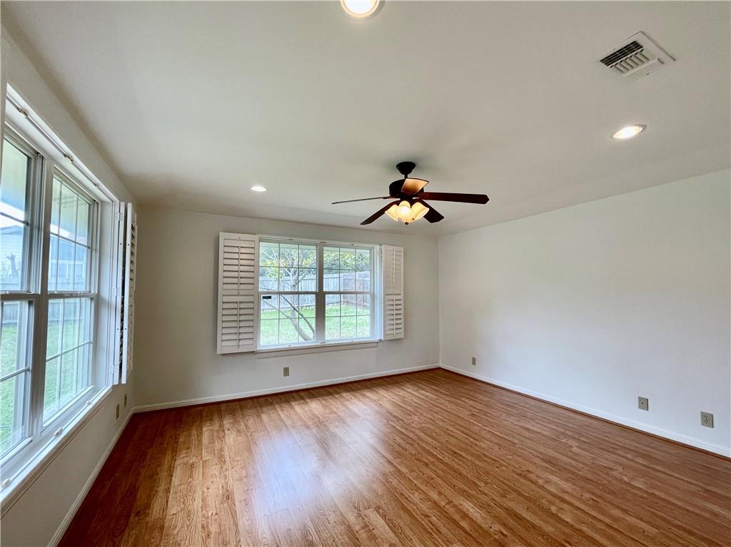 6703 Rustling Oaks Trl, Austin, TX 78759