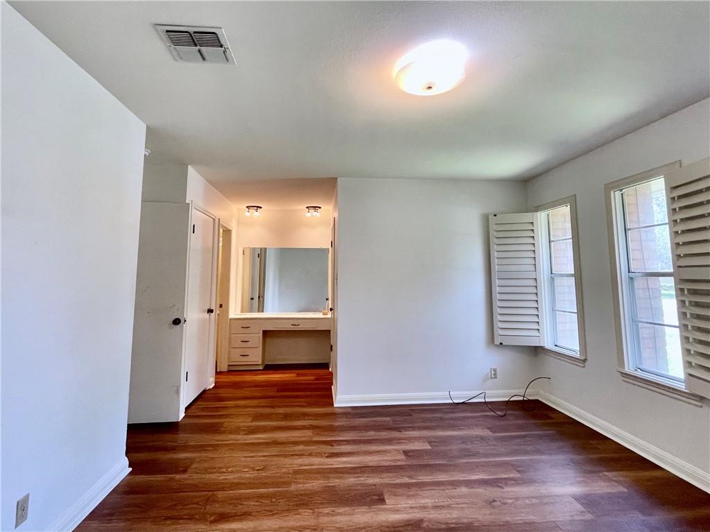 6703 Rustling Oaks Trl, Austin, TX 78759