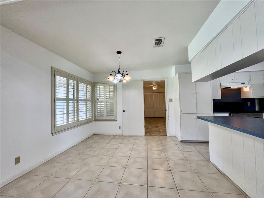 6703 Rustling Oaks Trl, Austin, TX 78759