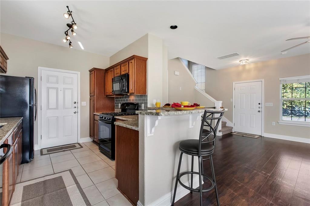 6011 Fairway St # 2a, Austin, TX 78741