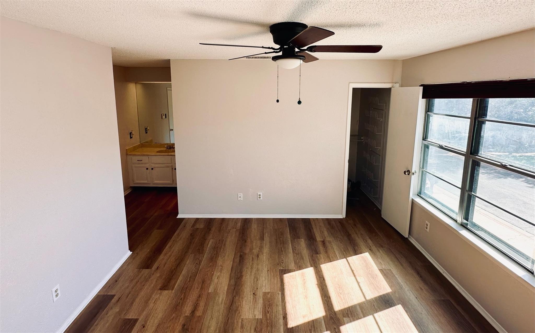 7265 S Coronado Cir # 131, Austin, TX 78752