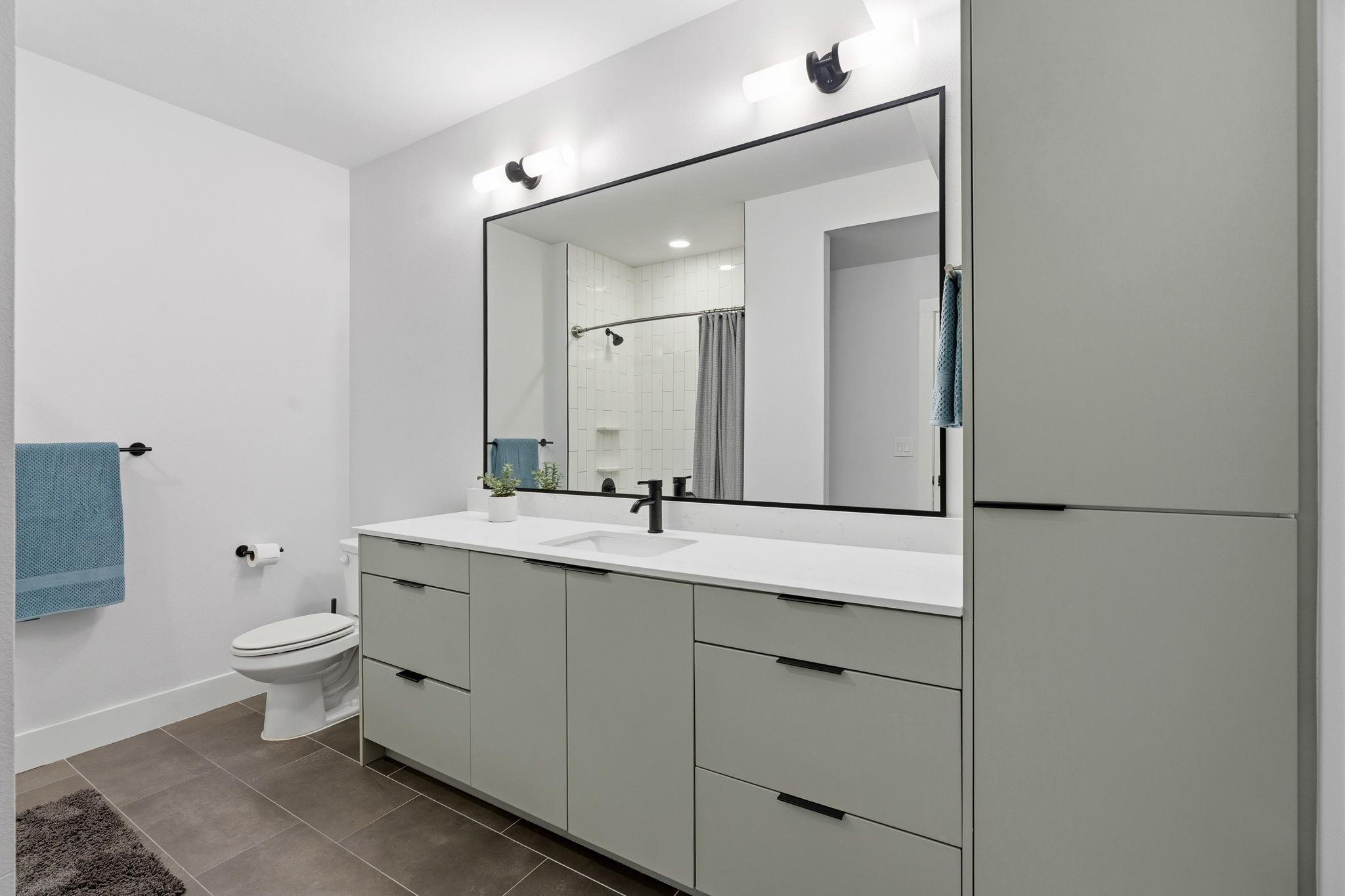 2500 Longview St # 116, Austin, TX 78705