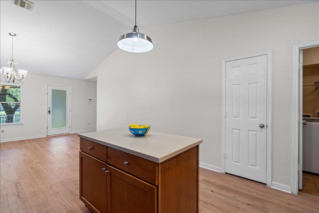 317 Bandstand Ln, Cedar Park, TX 78613