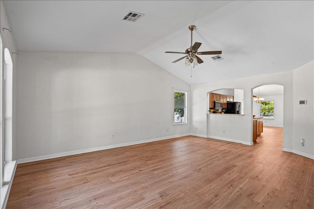 317 Bandstand Ln, Cedar Park, TX 78613