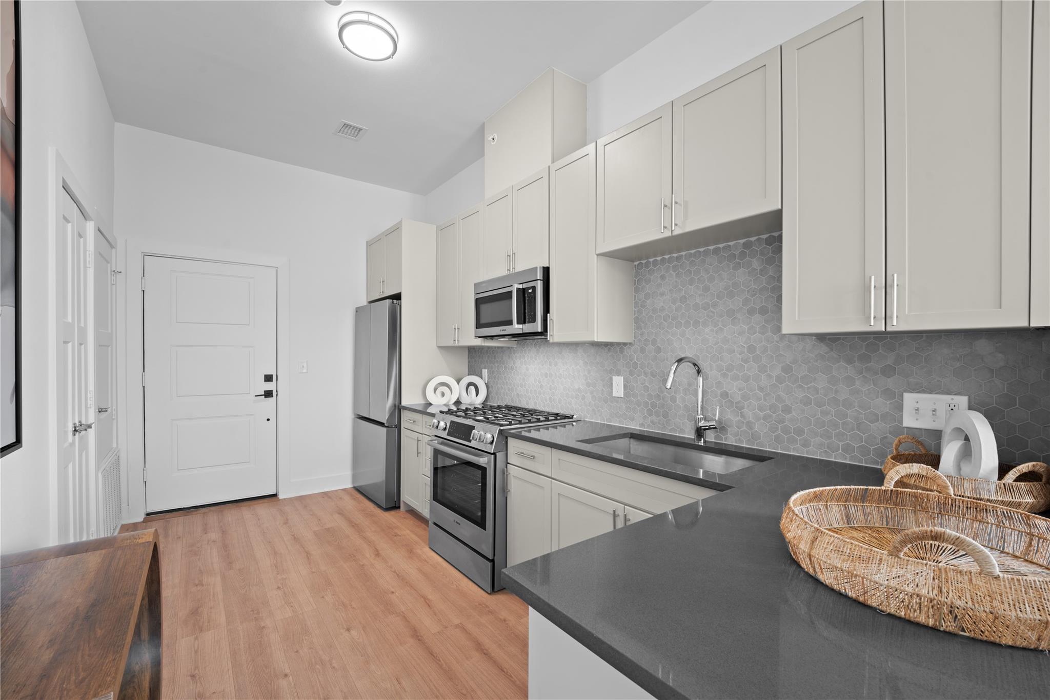 3900 Berkman Dr # 213, Austin, TX 78723
