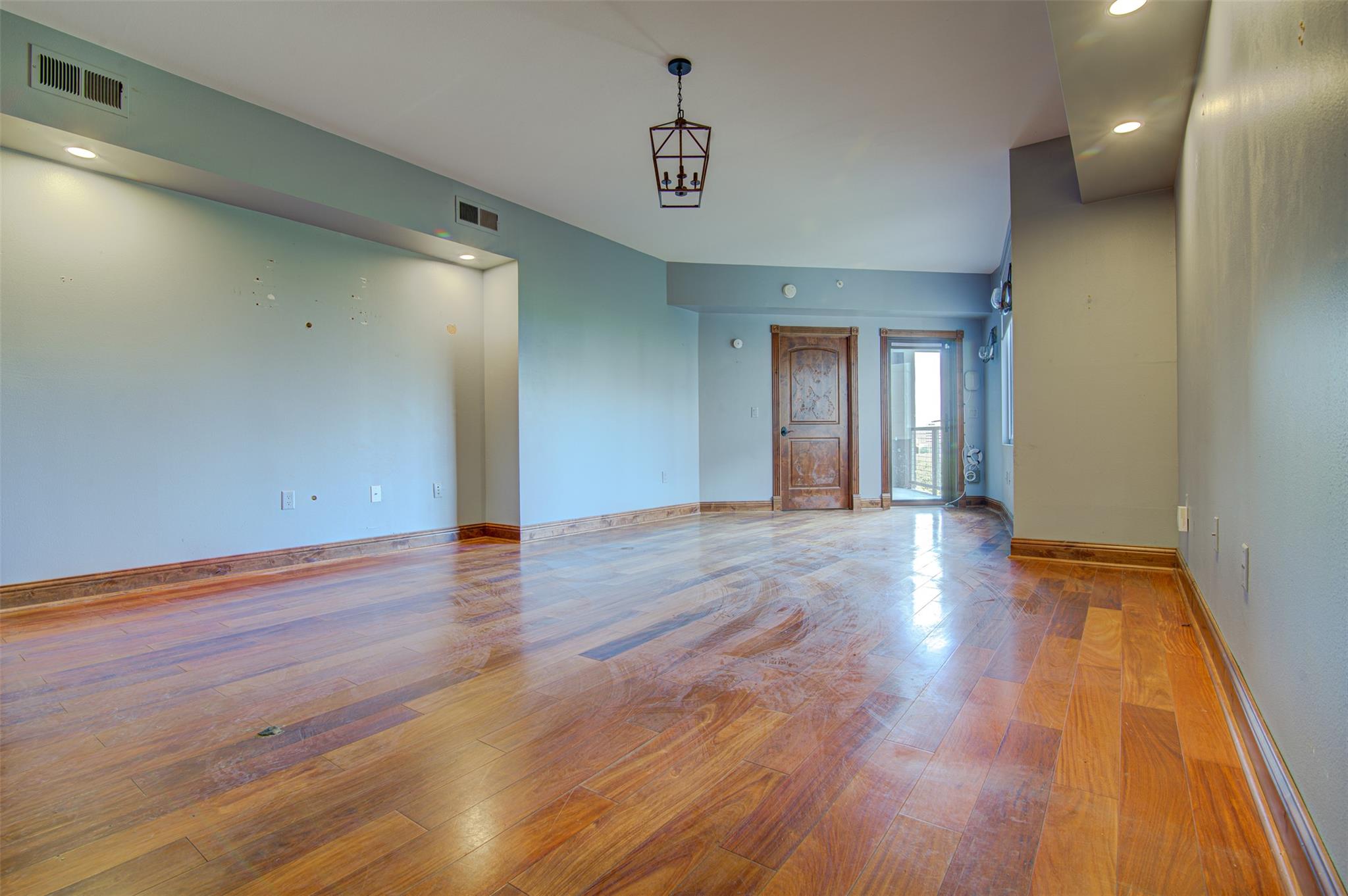 54 Rainey St # 706, Austin, TX 78701