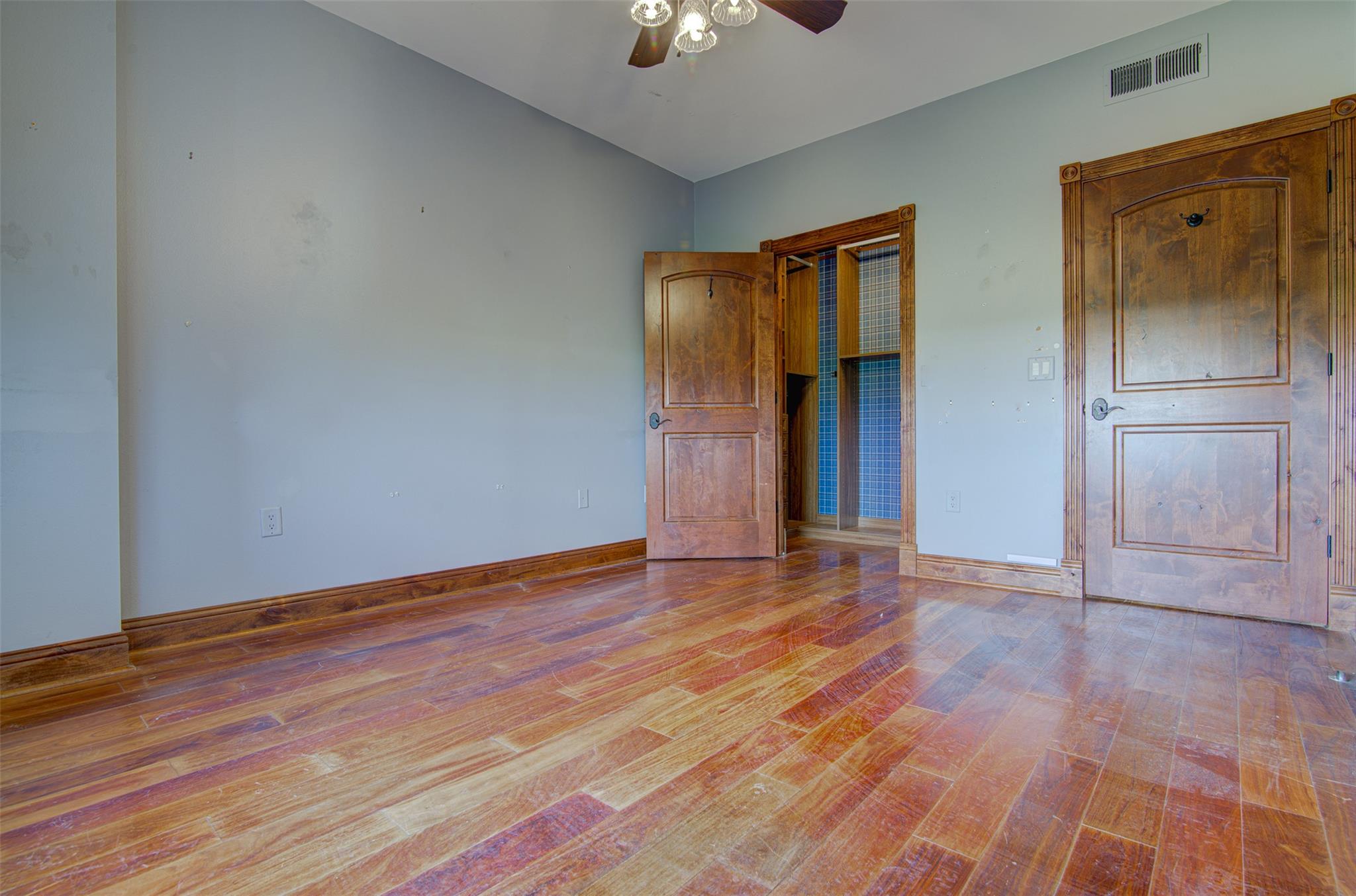 54 Rainey St # 706, Austin, TX 78701