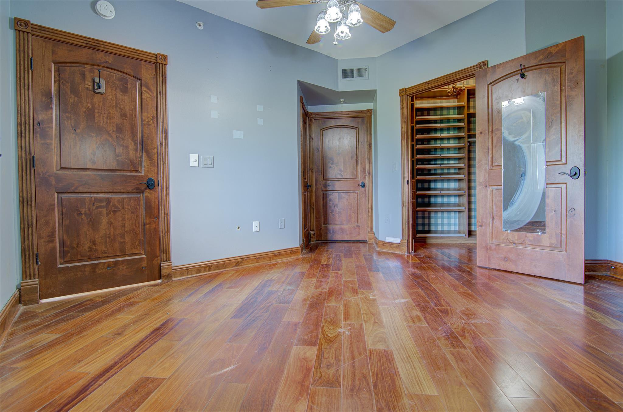 54 Rainey St # 706, Austin, TX 78701