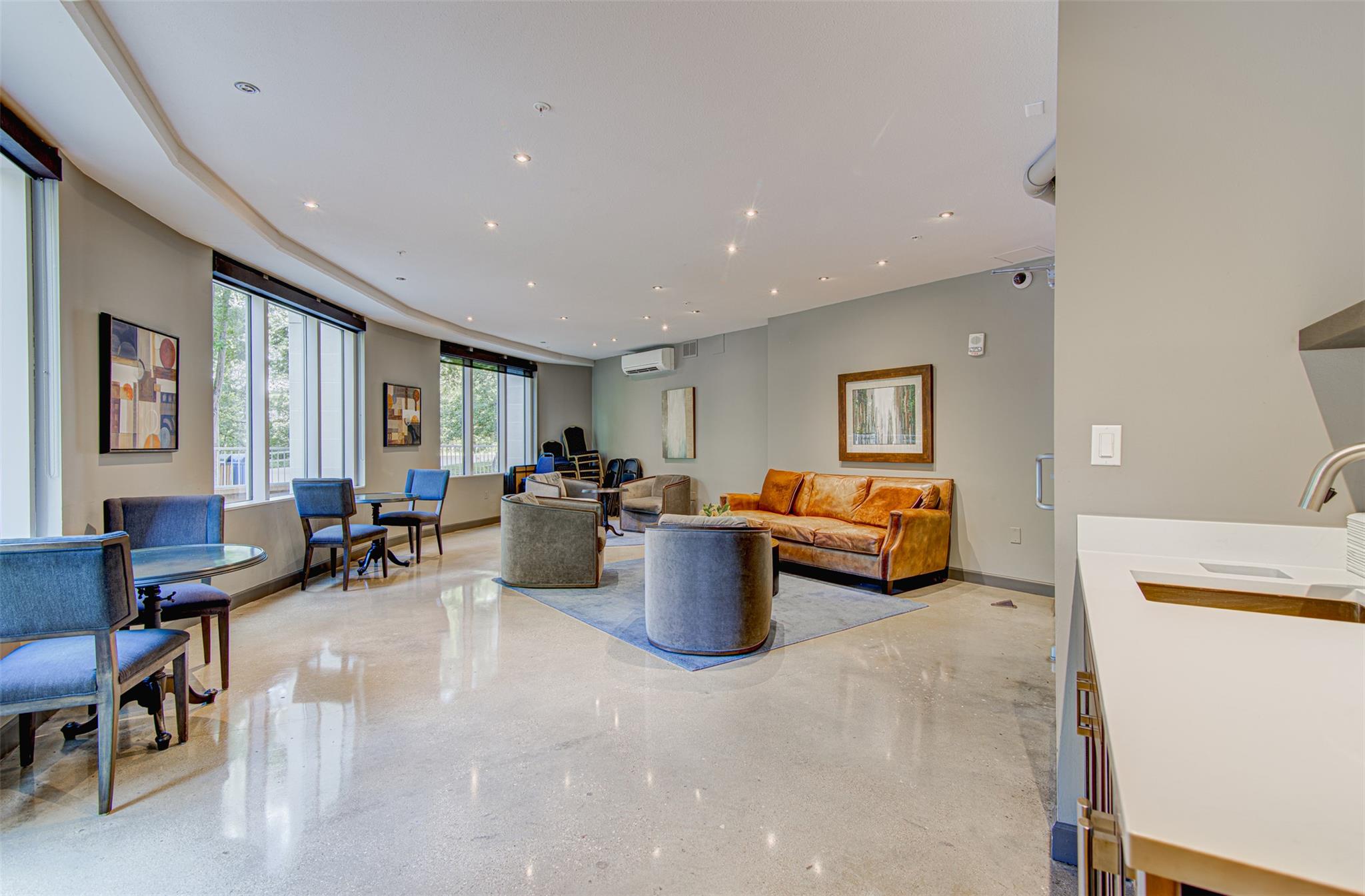 54 Rainey St # 706, Austin, TX 78701