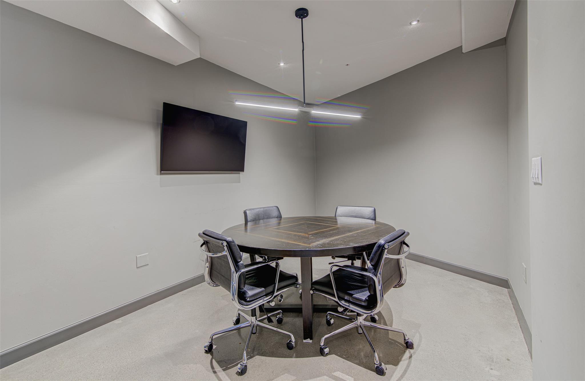 54 Rainey St # 706, Austin, TX 78701