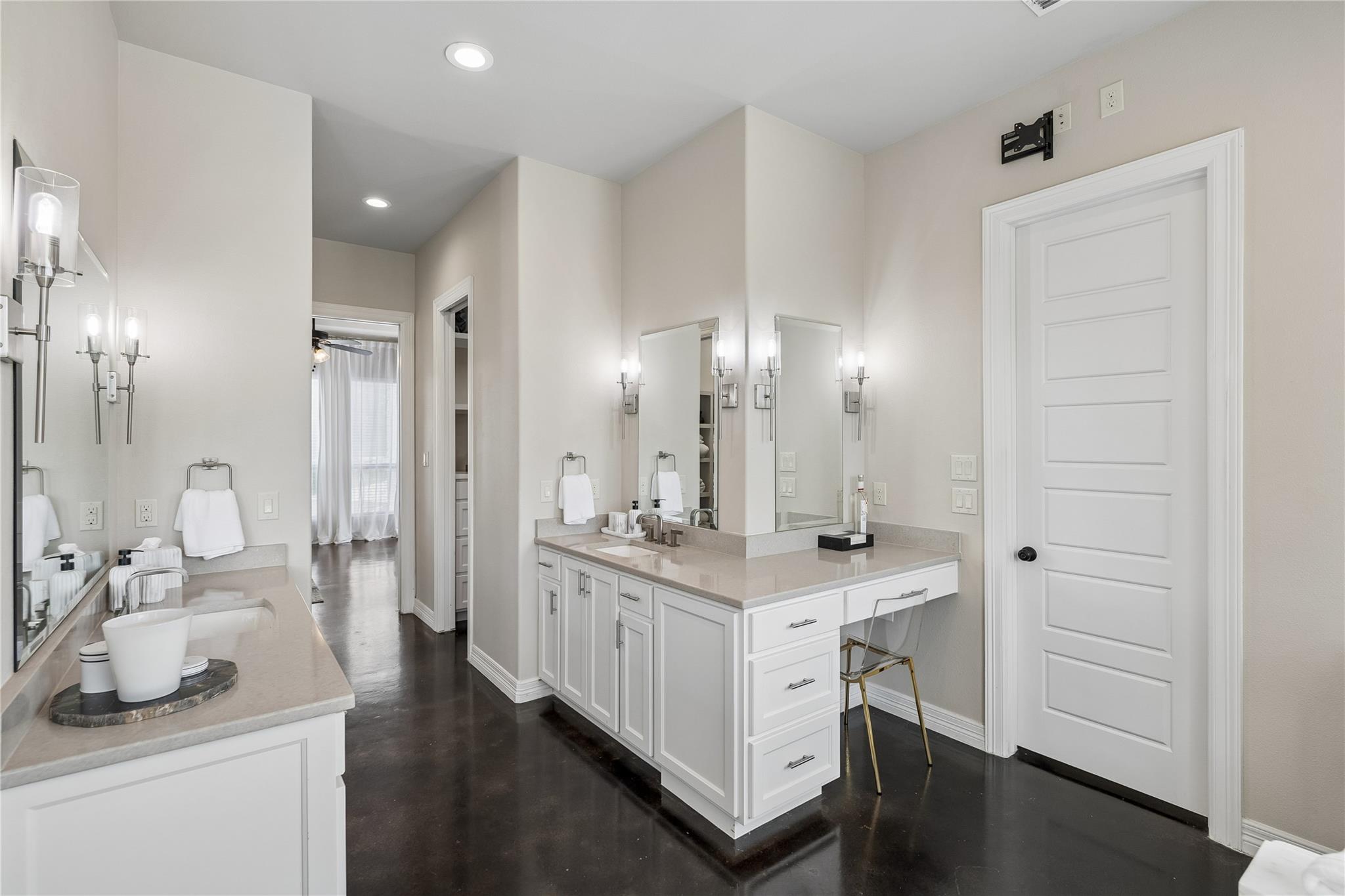 3214 Comal Springs, Canyon Lake, TX 78133