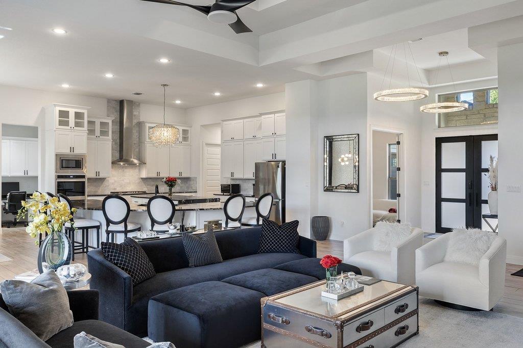 308 Ringtail Stream Dr, Austin, TX 78738