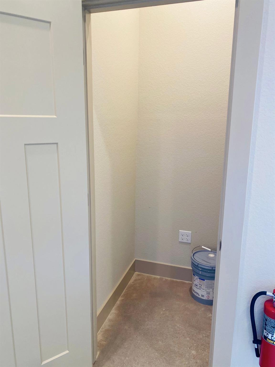 10824 E Crystal Falls Pkwy # 504, Leander, TX 78641