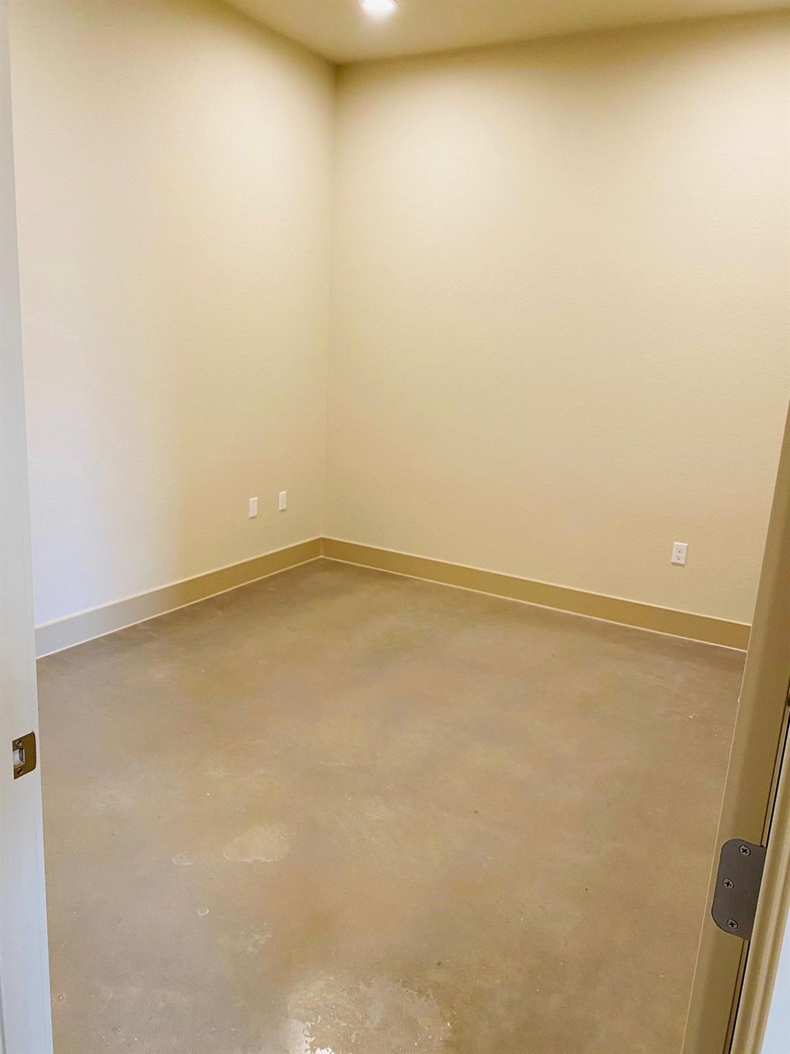 10824 E Crystal Falls Pkwy # 504, Leander, TX 78641