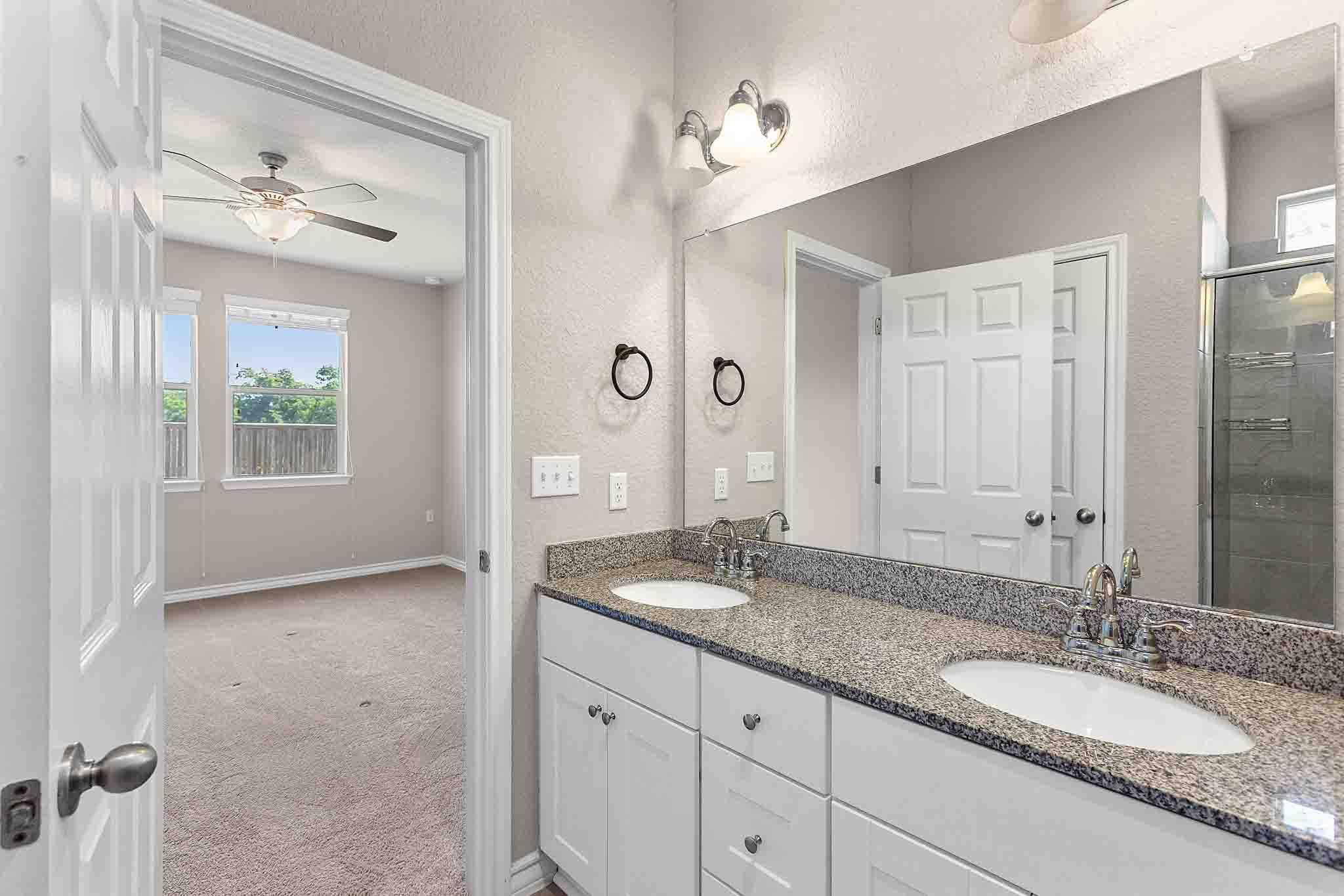 11724 Saddle Rock Dr, Austin, TX 78725