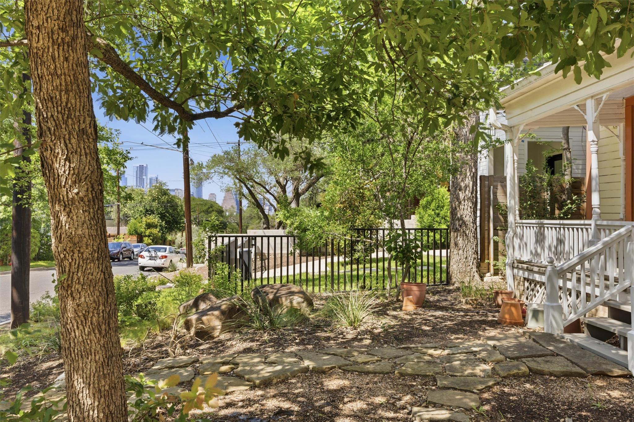 1613 Drake Ave, Austin, TX 78704