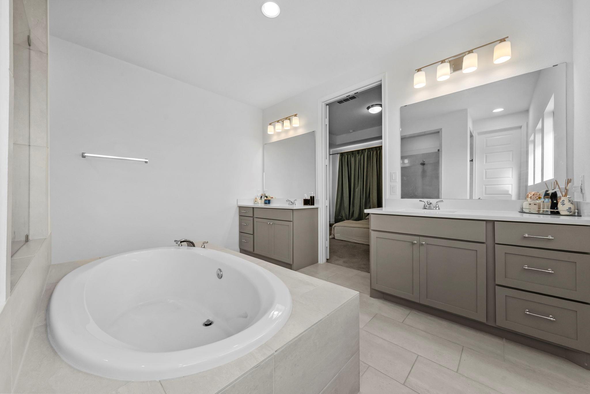 200 Marvins Bnd, Georgetown, TX 78628