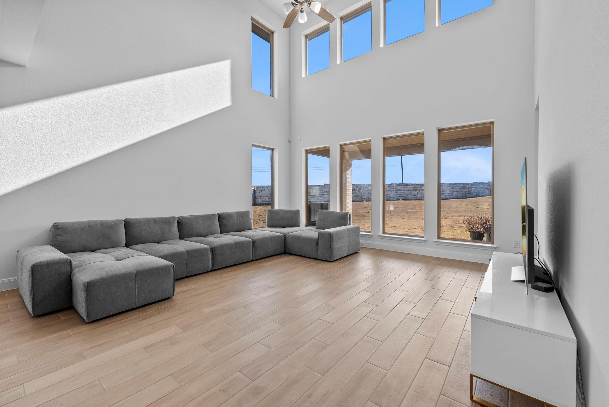 200 Marvins Bnd, Georgetown, TX 78628