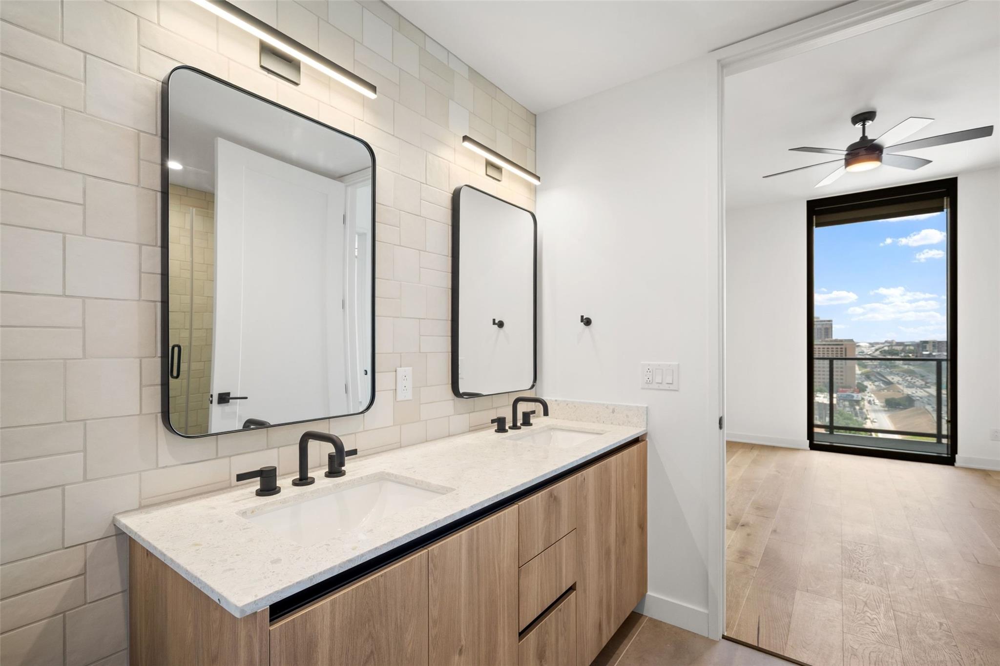 84 East Ave # 1803, Austin, TX 78701