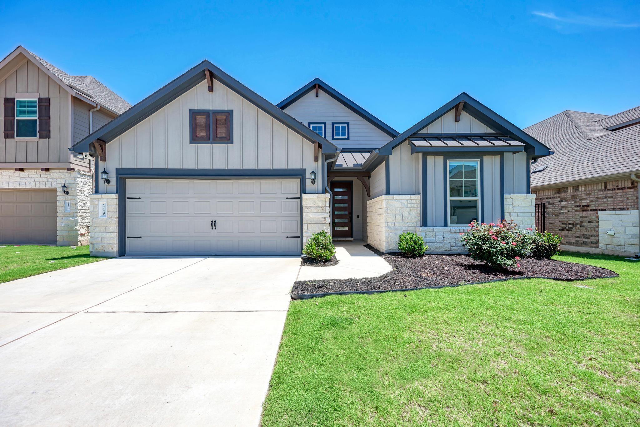 229 Canyoncrest Way, Liberty Hill, TX 78642