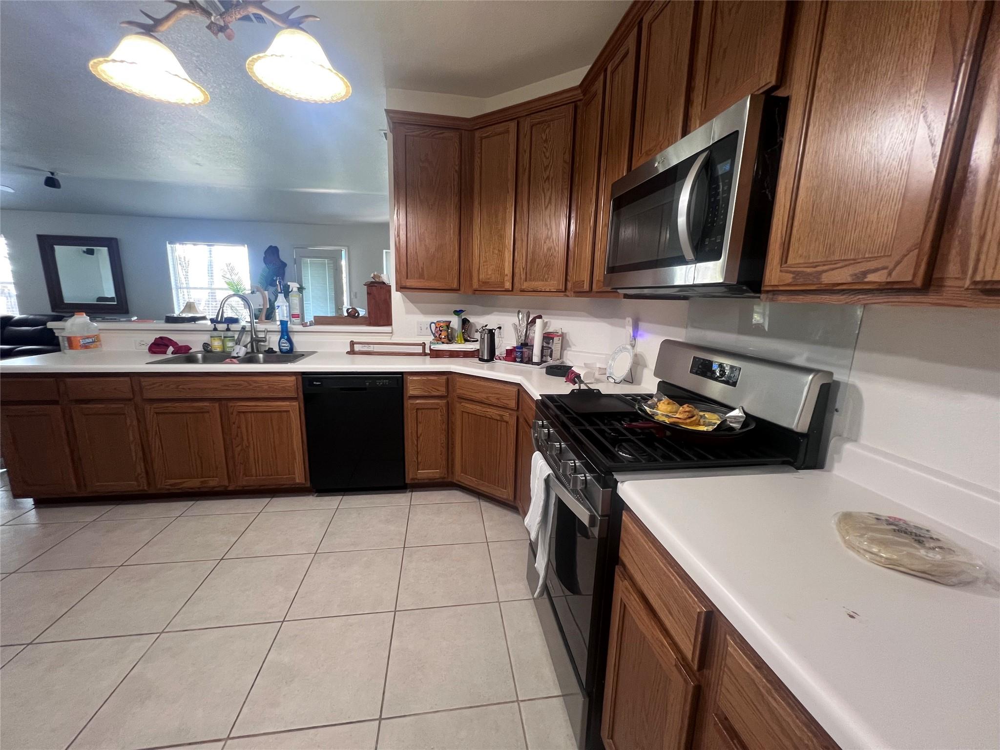 4113 Natural Bridge Ct SW, Round Rock, TX 78681
