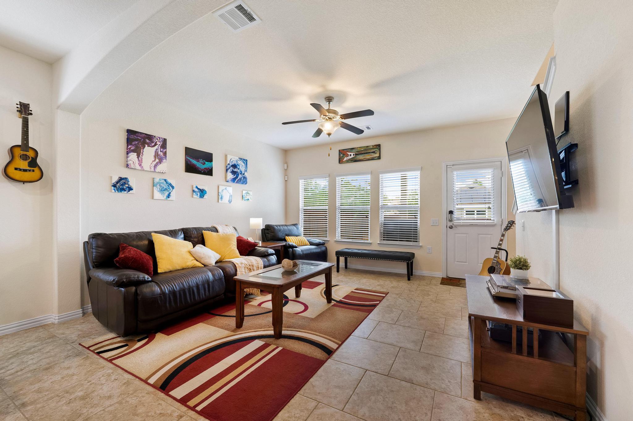 6905 Vail Ridge St, Austin, TX 78744