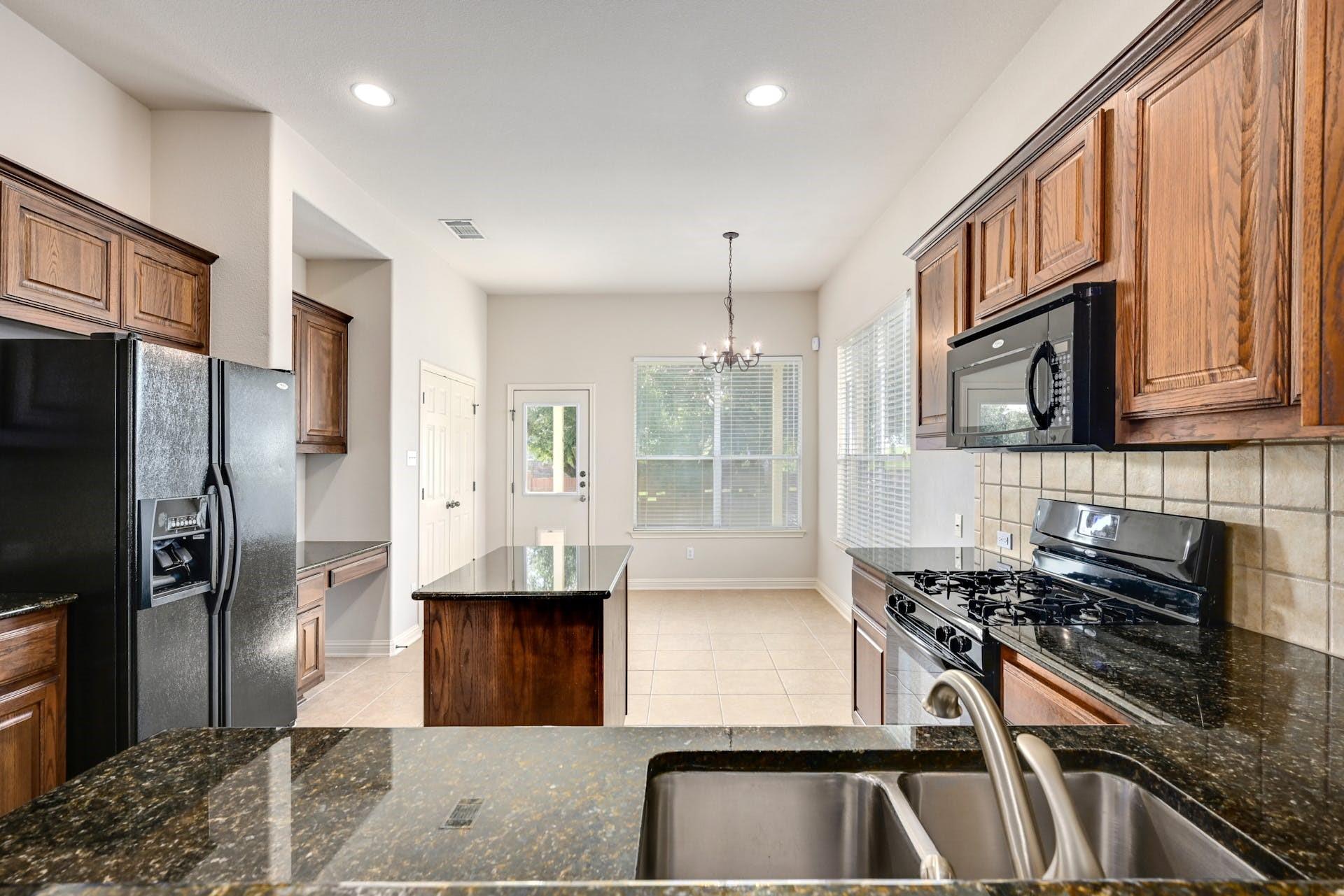 1809 Hidden Springs Path, Round Rock, TX 78665