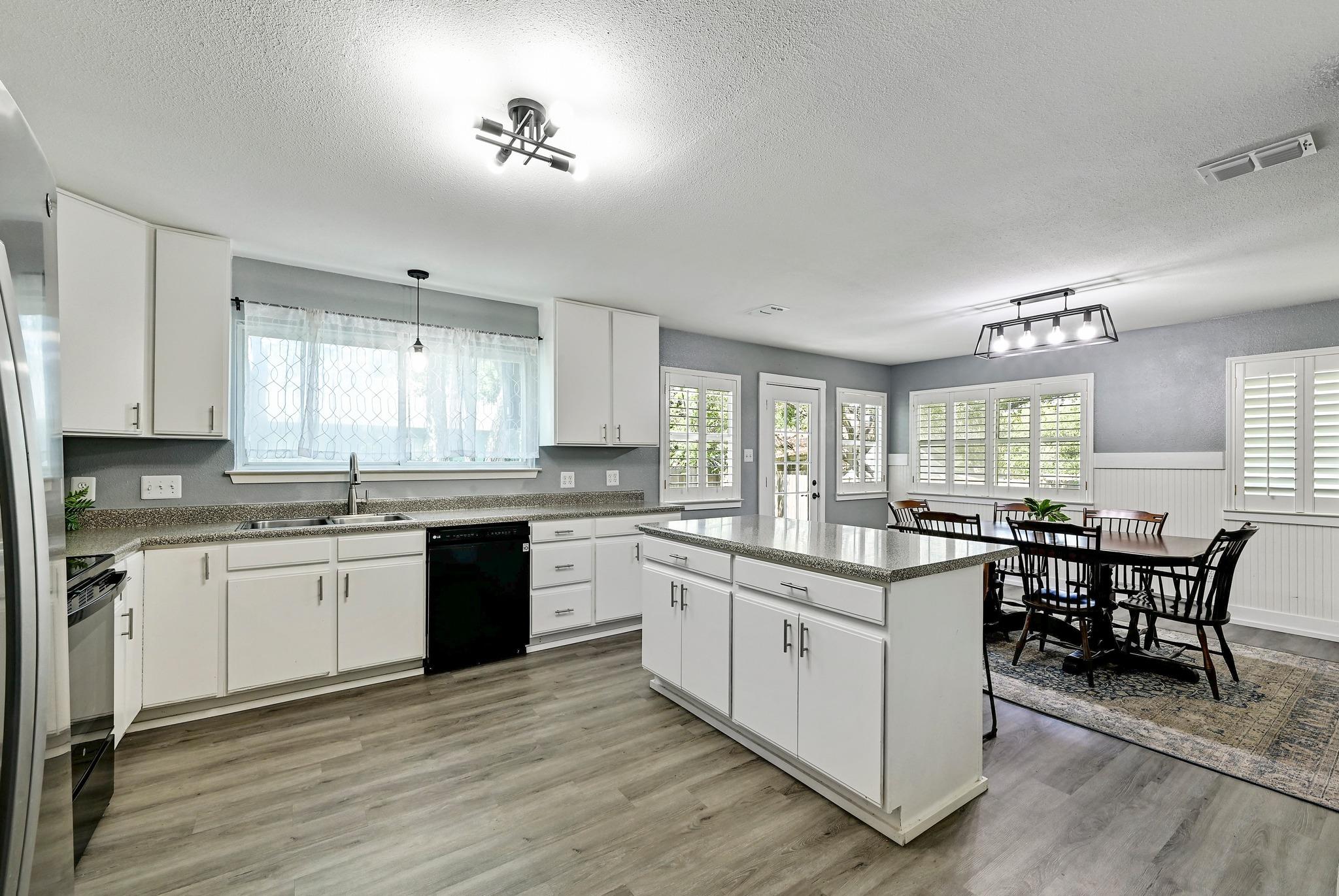 12501 Preece Dr, Austin, TX 78729