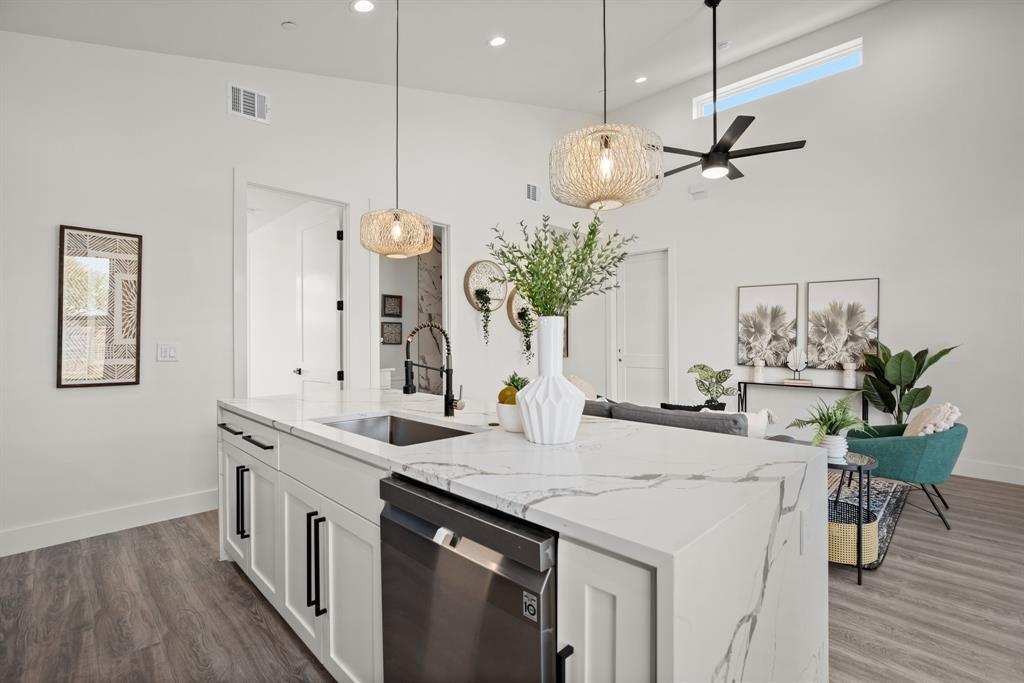 1606 Harvey St # 2, Austin, TX 78702