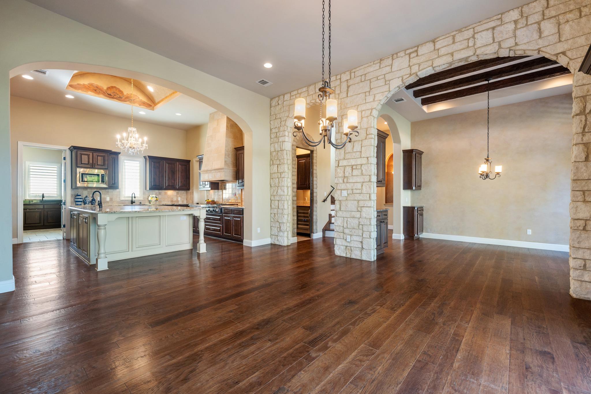 224 Neville Wood Ct, Austin, TX 78738
