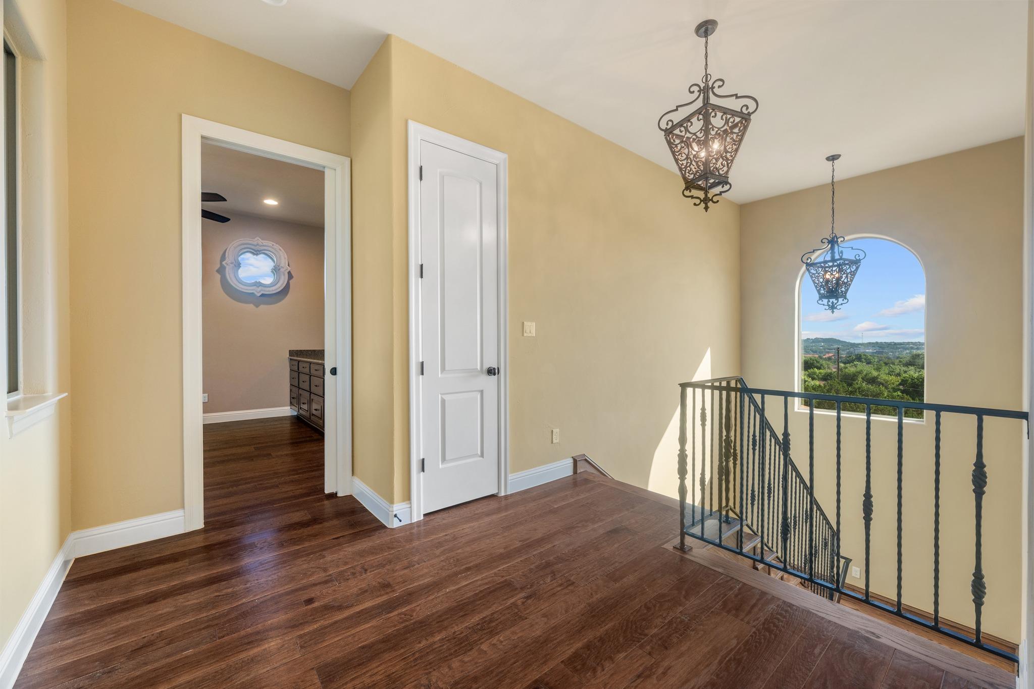 224 Neville Wood Ct, Austin, TX 78738