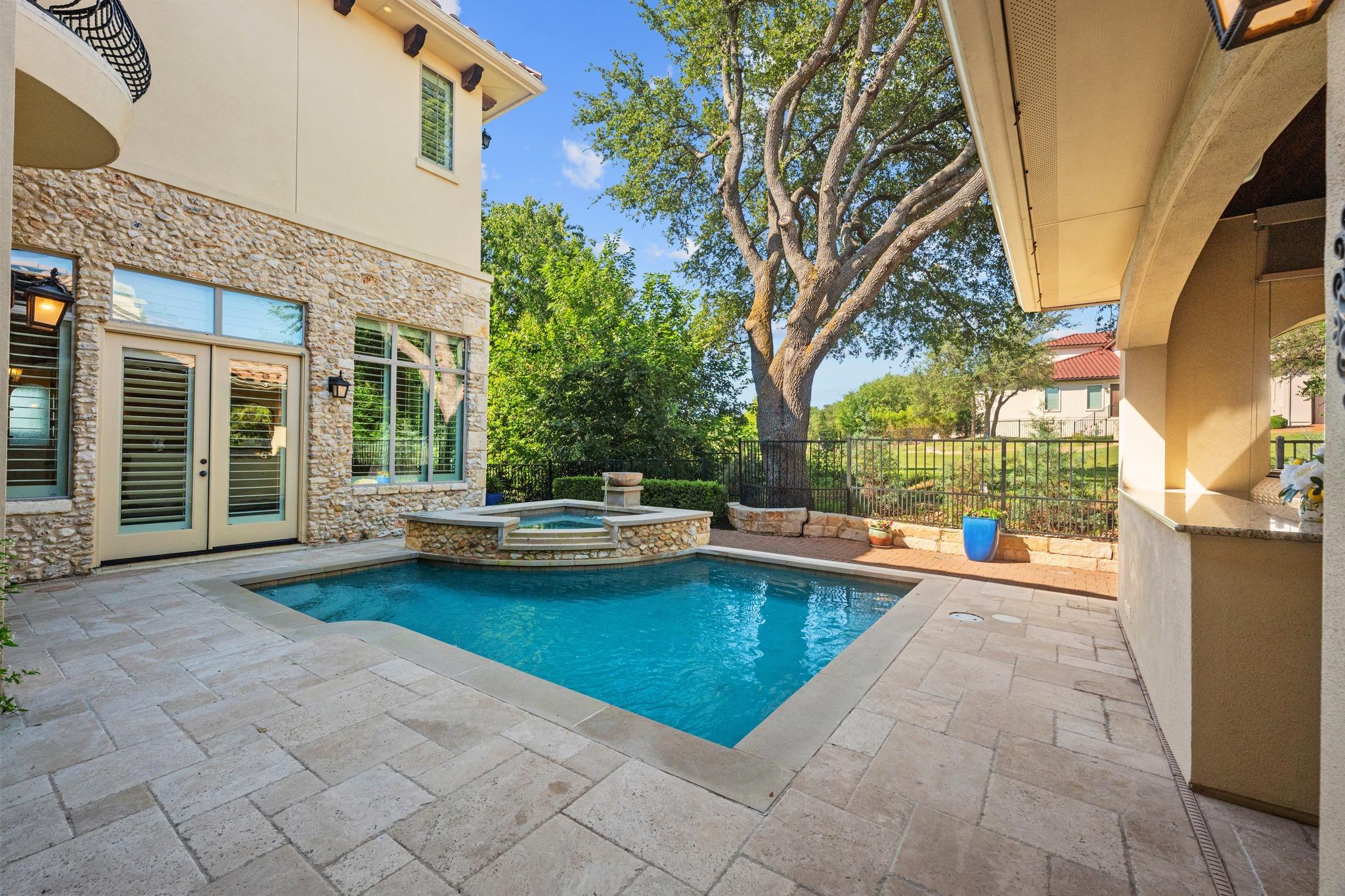 224 Neville Wood Ct, Austin, TX 78738