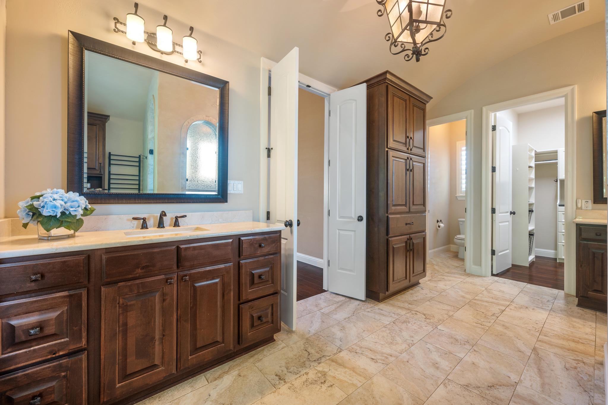 224 Neville Wood Ct, Austin, TX 78738