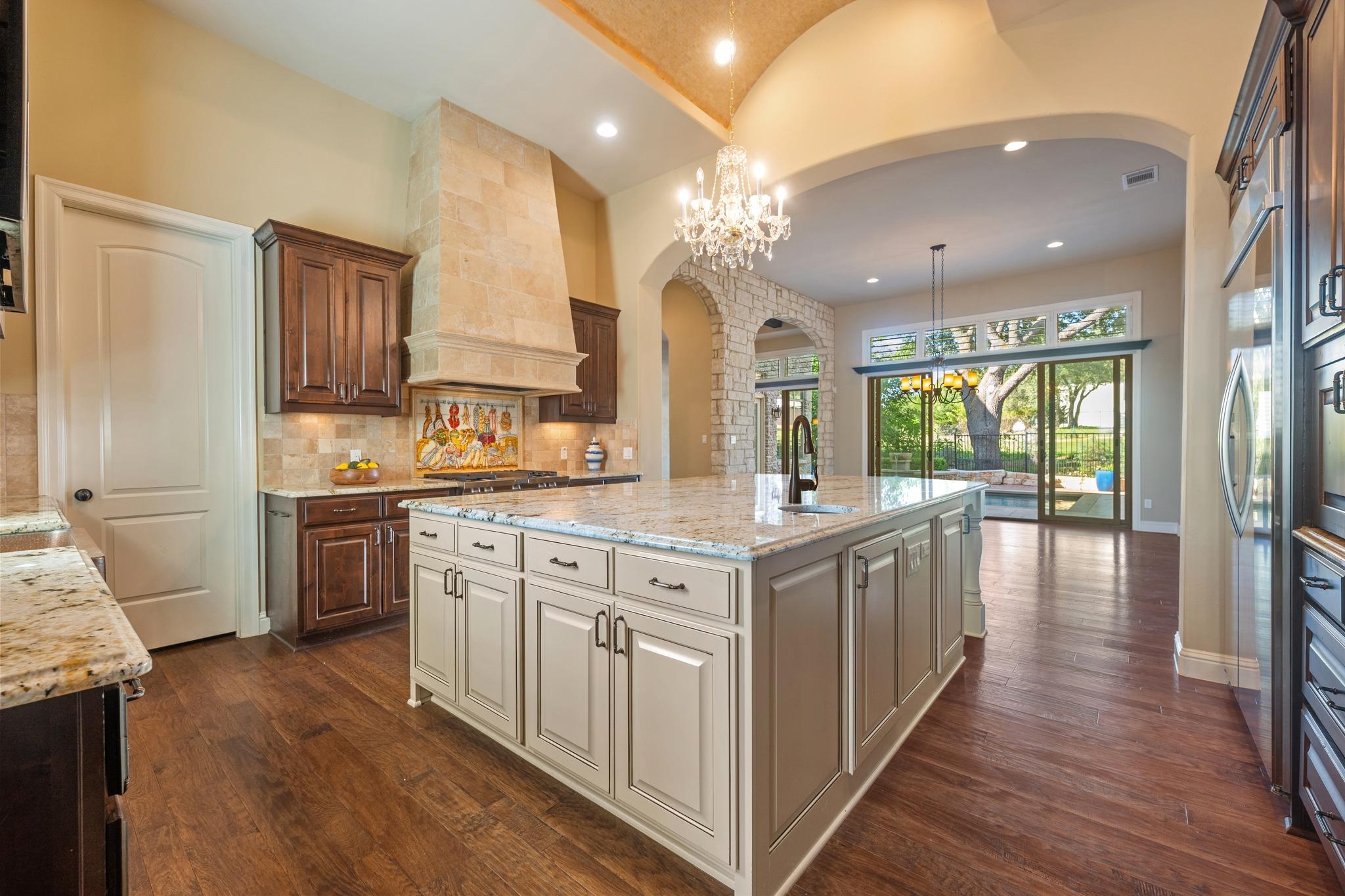 224 Neville Wood Ct, Austin, TX 78738