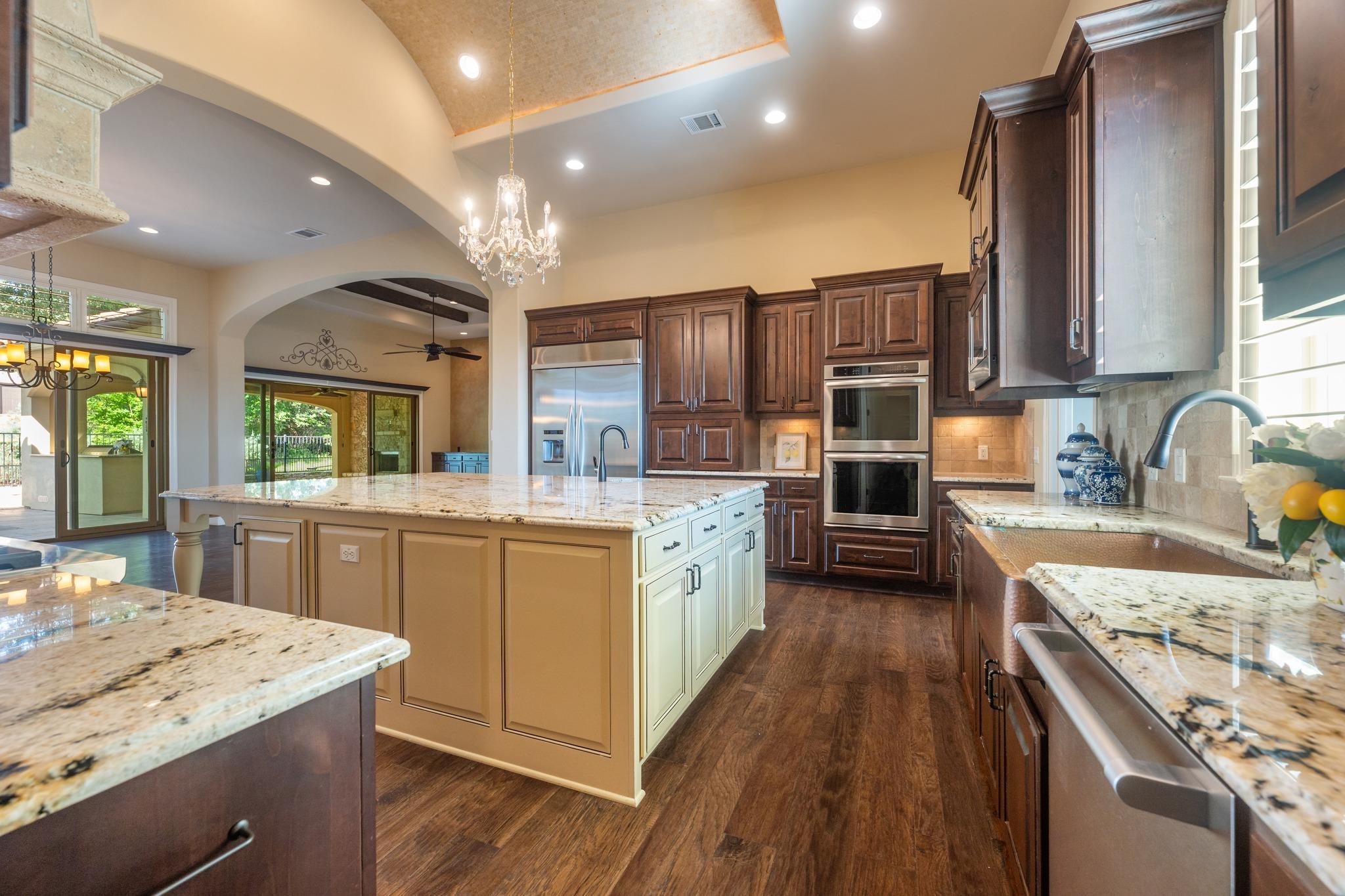 224 Neville Wood Ct, Austin, TX 78738