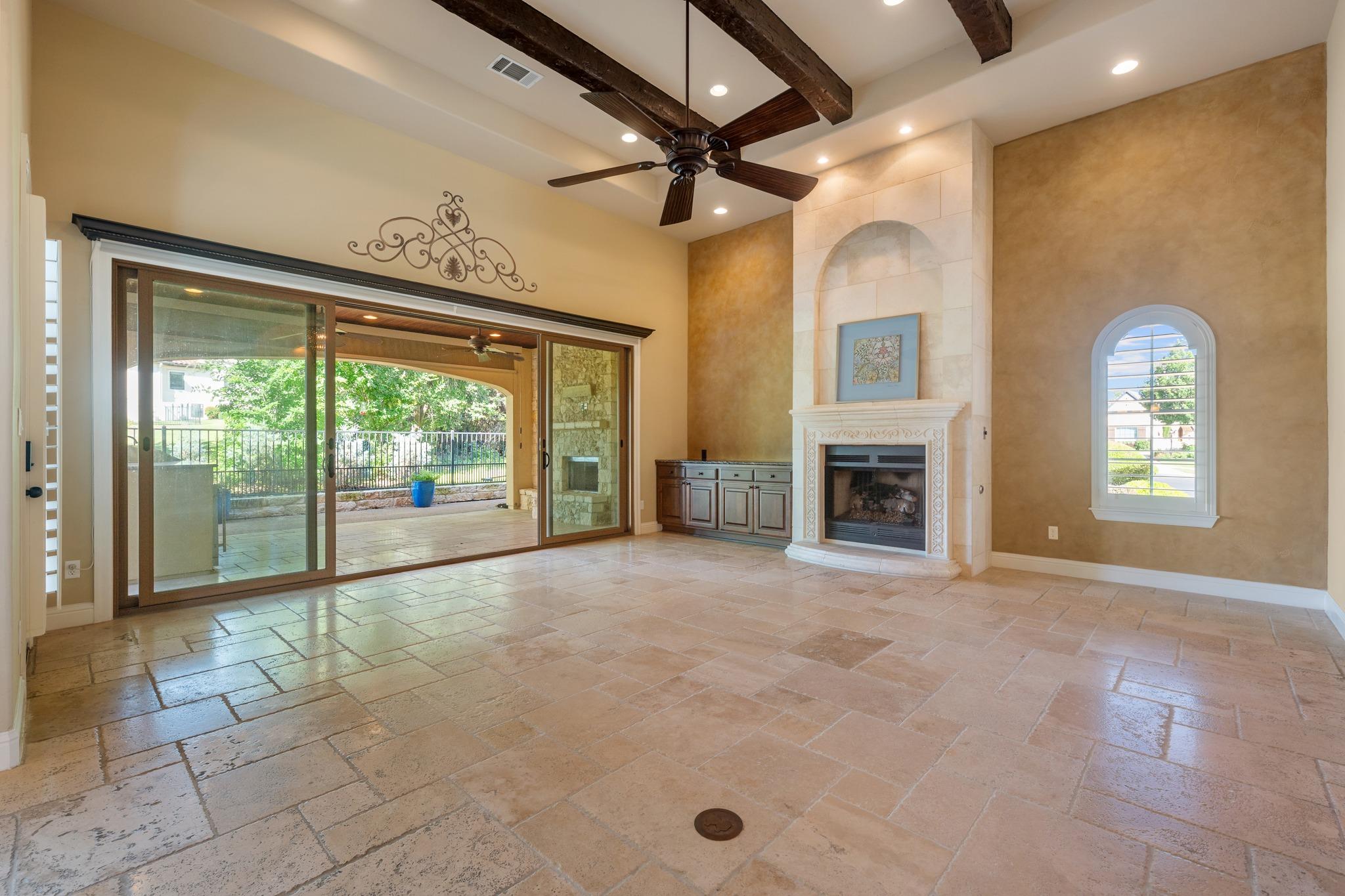 224 Neville Wood Ct, Austin, TX 78738