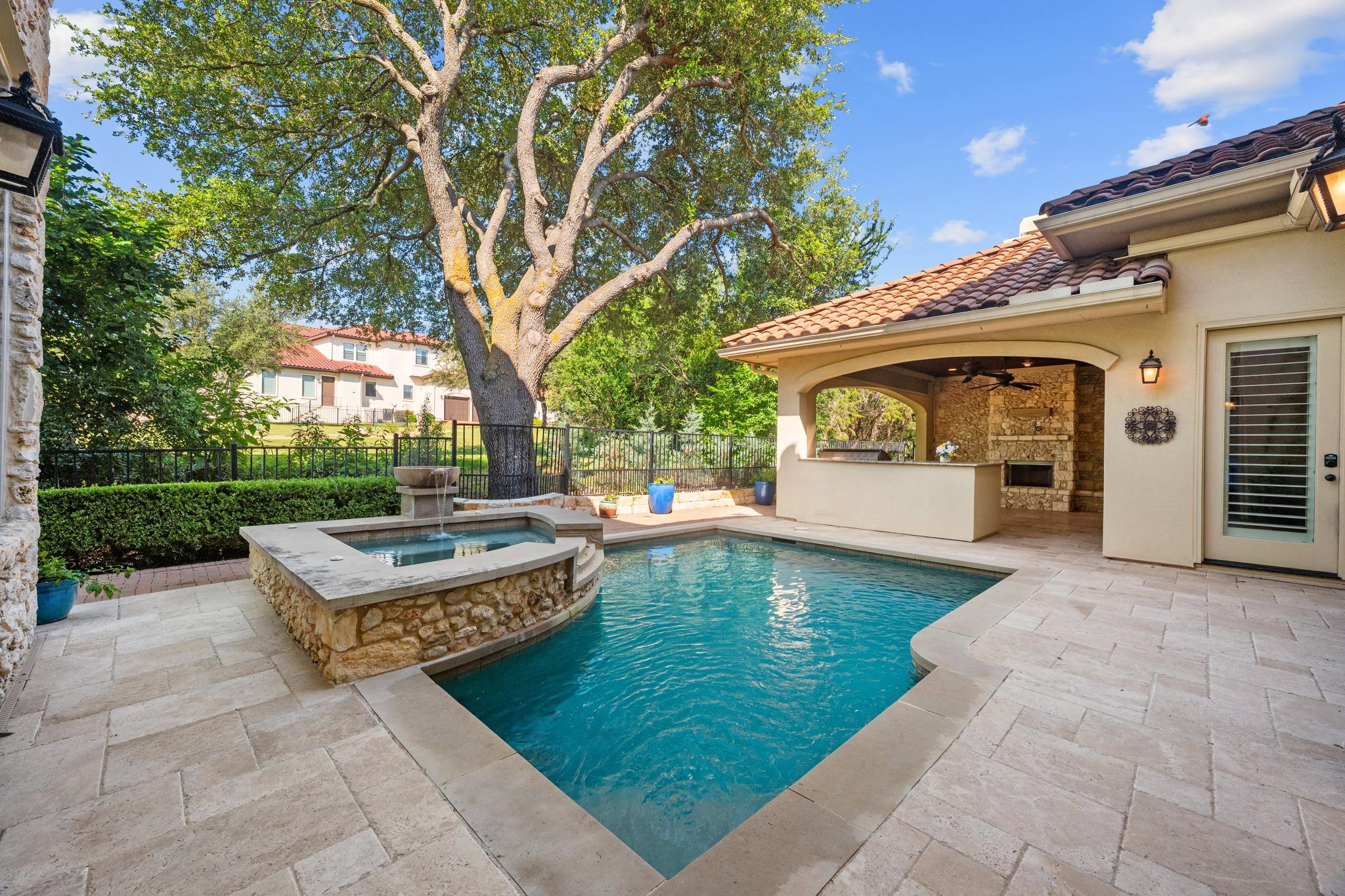 224 Neville Wood Ct, Austin, TX 78738
