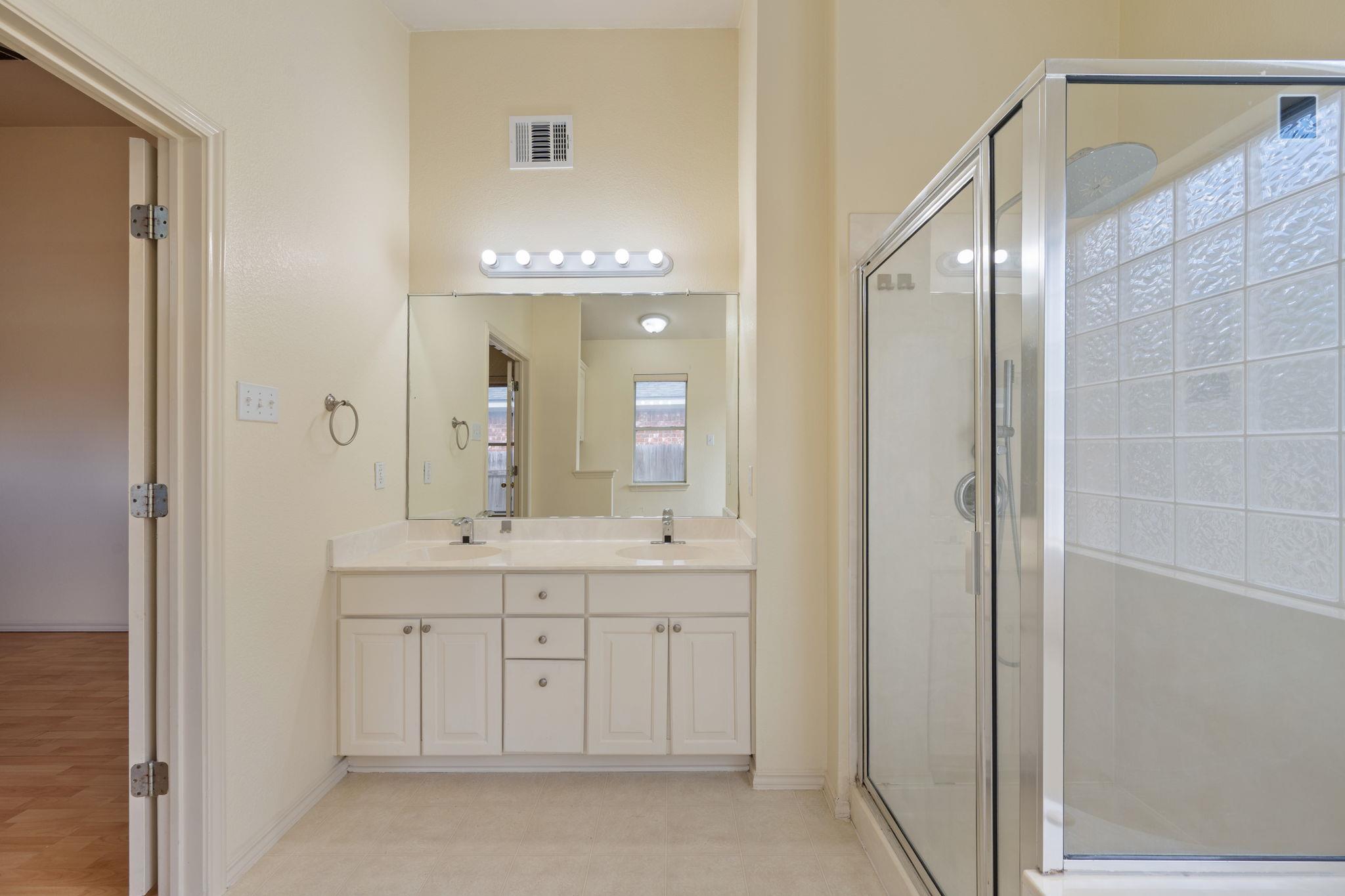 517 Paso Fino Trl, Cedar Park, TX 78613