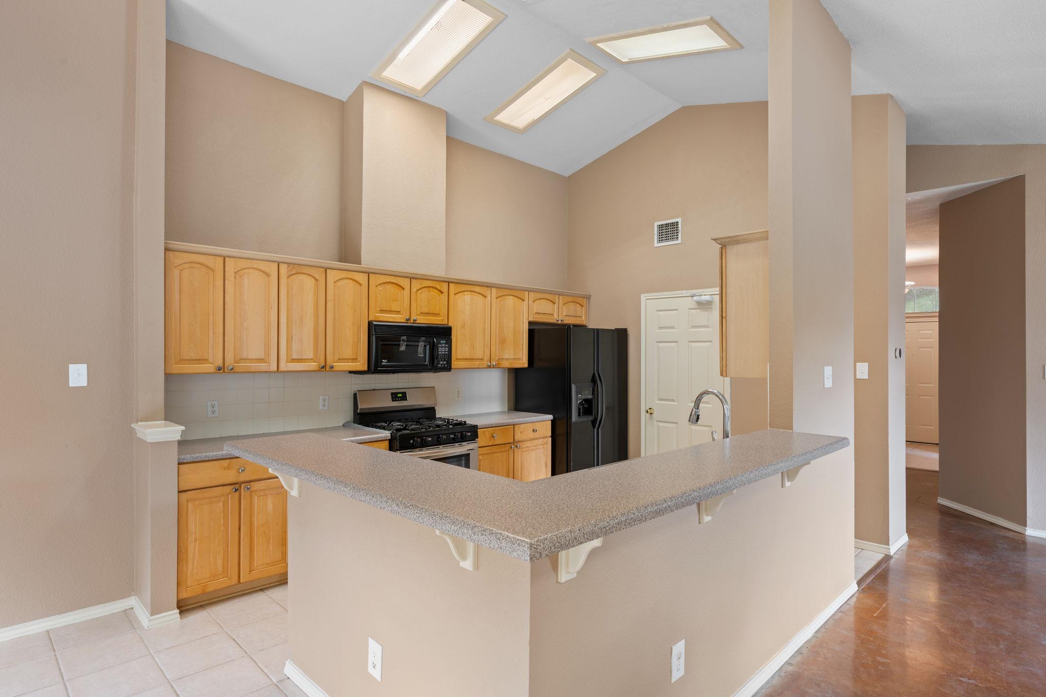517 Paso Fino Trl, Cedar Park, TX 78613